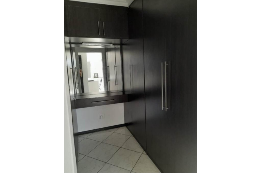 3 Bedroom Property for Sale in Thatchfield Hills Gauteng
