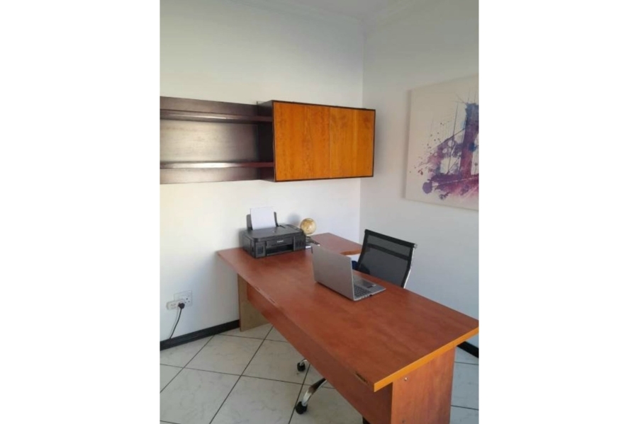 3 Bedroom Property for Sale in Thatchfield Hills Gauteng