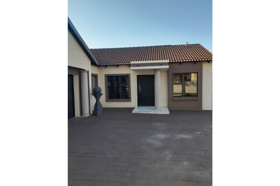 3 Bedroom Property for Sale in Thatchfield Hills Gauteng