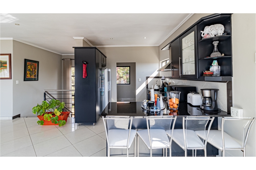 4 Bedroom Property for Sale in Northcliff Gauteng