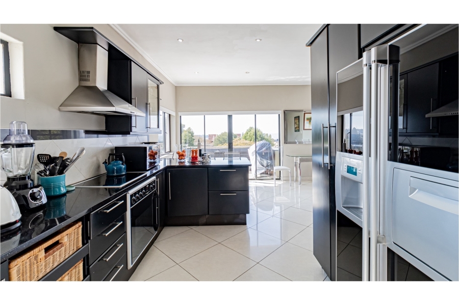 4 Bedroom Property for Sale in Northcliff Gauteng
