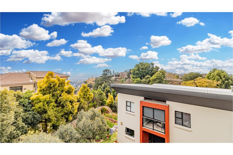 4 Bedroom Property for Sale in Northcliff Gauteng