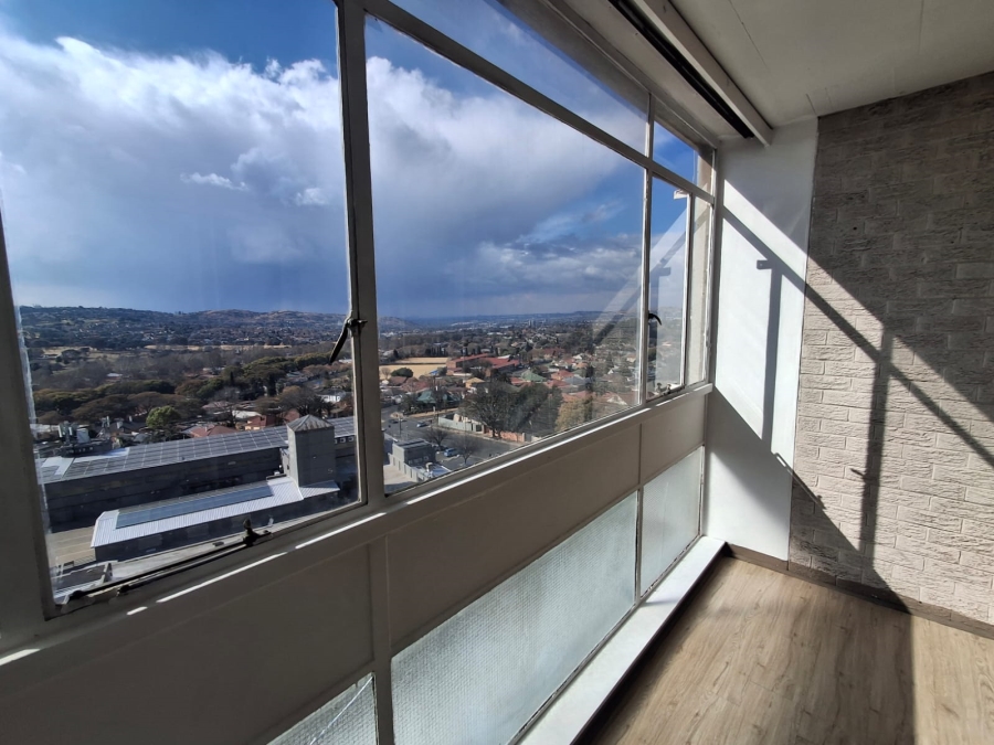 1 Bedroom Property for Sale in Kensington Gauteng