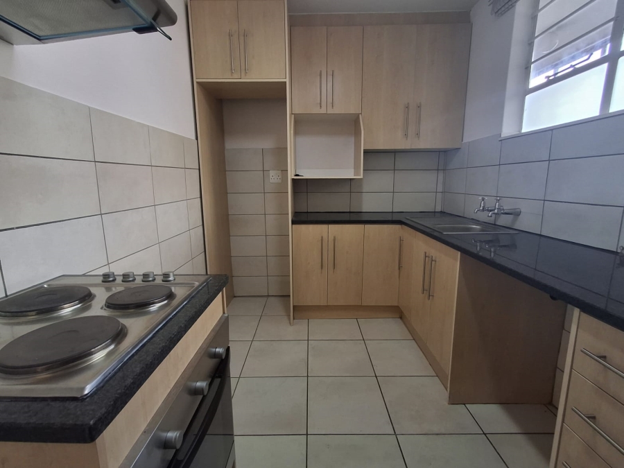 1 Bedroom Property for Sale in Kensington Gauteng