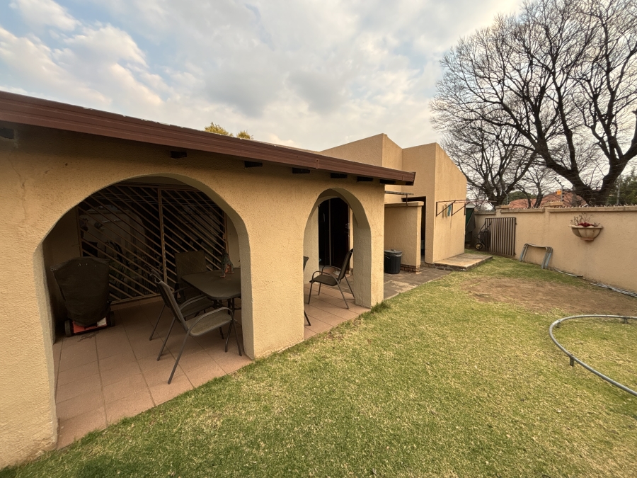 2 Bedroom Property for Sale in Parkdene Gauteng