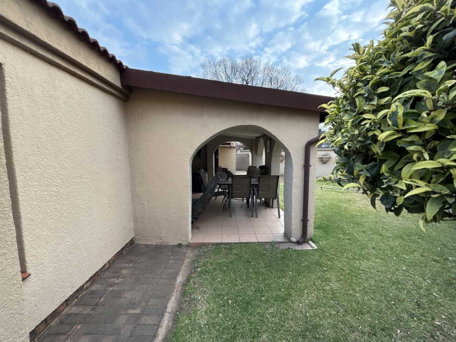 2 Bedroom Property for Sale in Parkdene Gauteng
