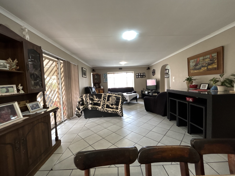 2 Bedroom Property for Sale in Parkdene Gauteng