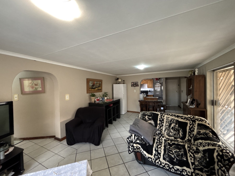 2 Bedroom Property for Sale in Parkdene Gauteng