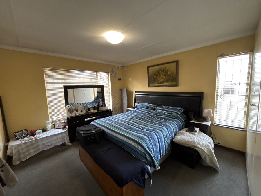 2 Bedroom Property for Sale in Parkdene Gauteng