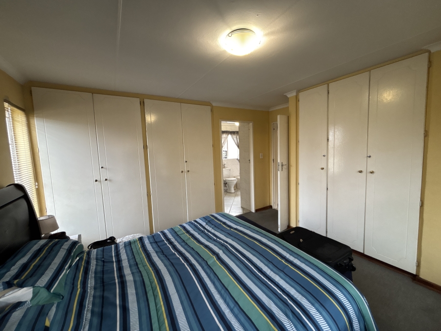 2 Bedroom Property for Sale in Parkdene Gauteng