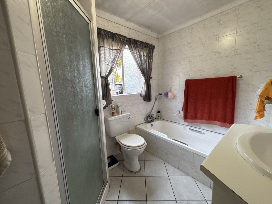 2 Bedroom Property for Sale in Parkdene Gauteng