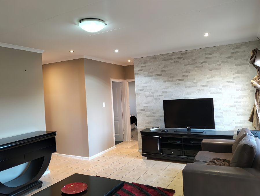 To Let 2 Bedroom Property for Rent in Allens Nek Gauteng