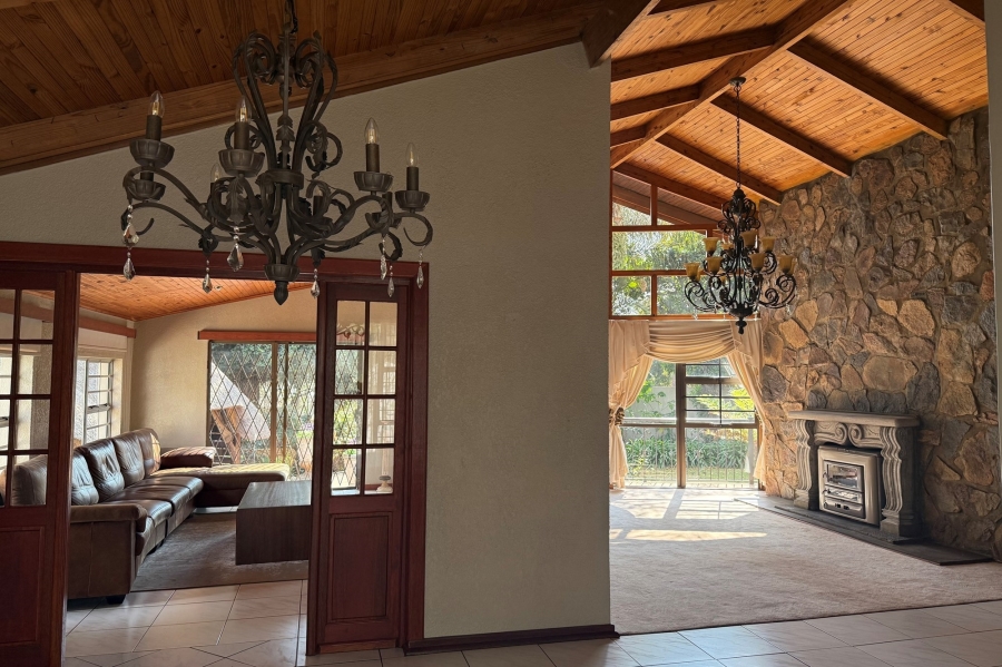 To Let 5 Bedroom Property for Rent in Constantia Kloof Gauteng