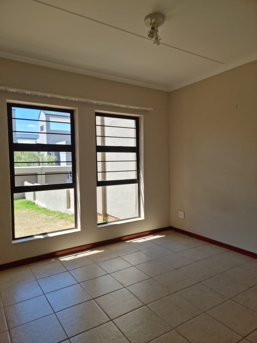 To Let 1 Bedroom Property for Rent in Paulshof Gauteng