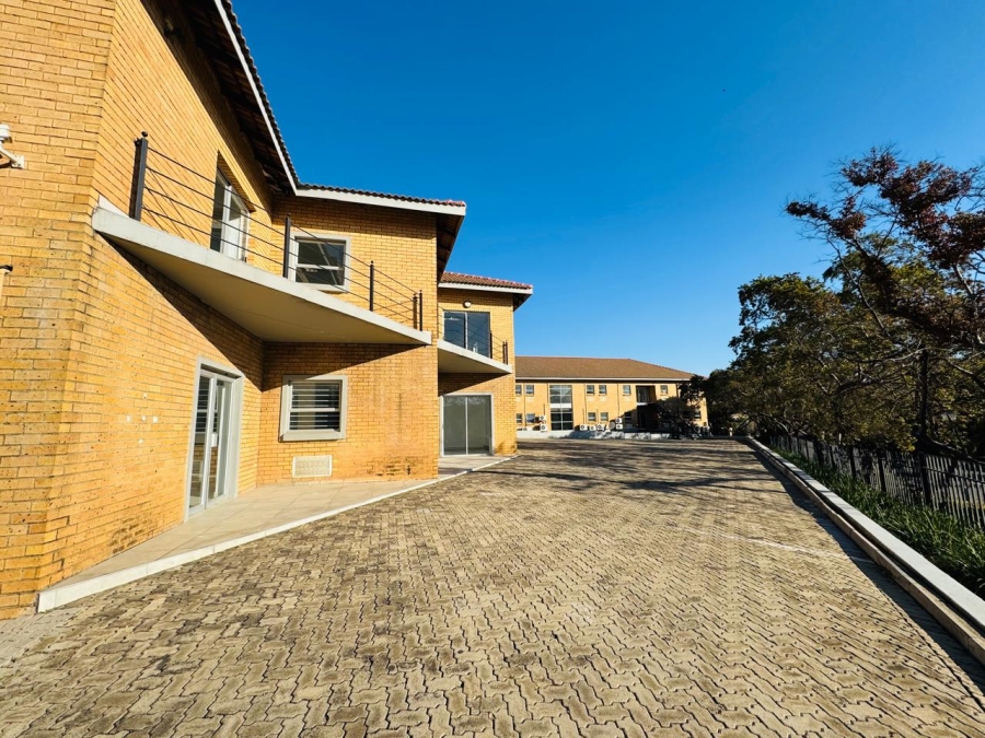 To Let commercial Property for Rent in Halfway Gardens Gauteng