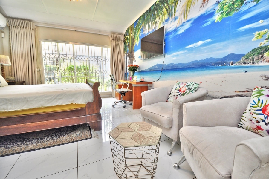 To Let 4 Bedroom Property for Rent in Parkmore Gauteng