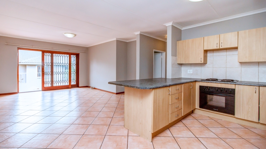 To Let 2 Bedroom Property for Rent in Paulshof Gauteng