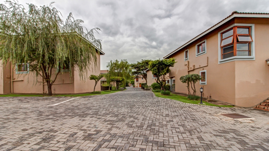To Let 2 Bedroom Property for Rent in Paulshof Gauteng