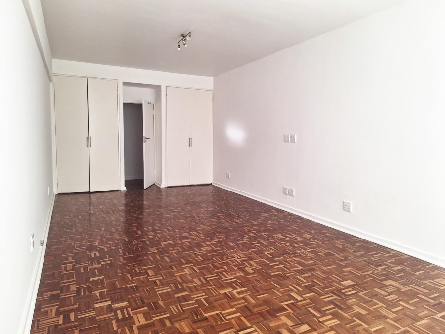 To Let 1 Bedroom Property for Rent in Illovo Gauteng