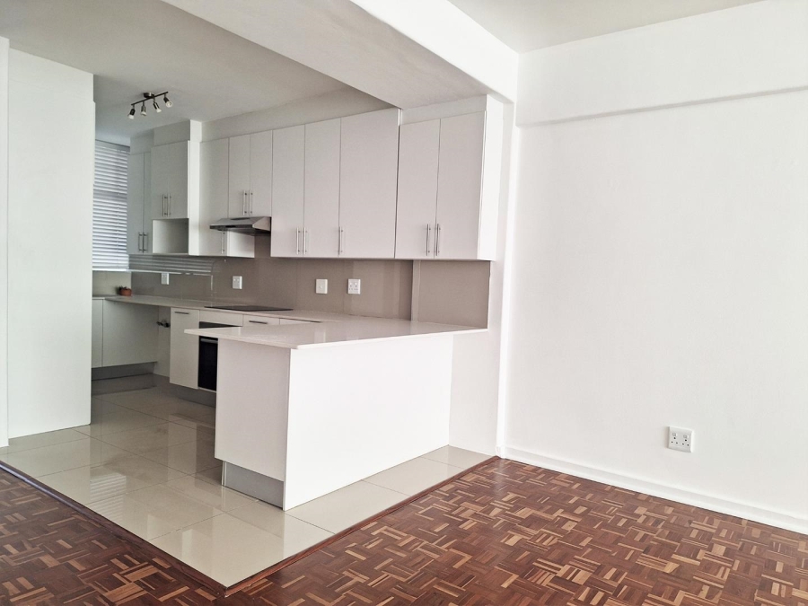 To Let 1 Bedroom Property for Rent in Illovo Gauteng