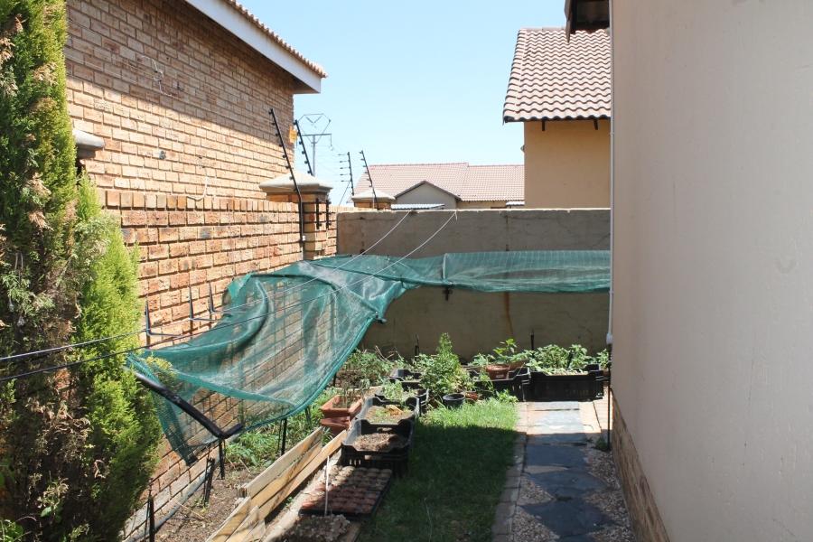 3 Bedroom Property for Sale in Albertsdal Gauteng