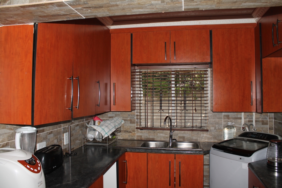 4 Bedroom Property for Sale in Albertsdal Gauteng