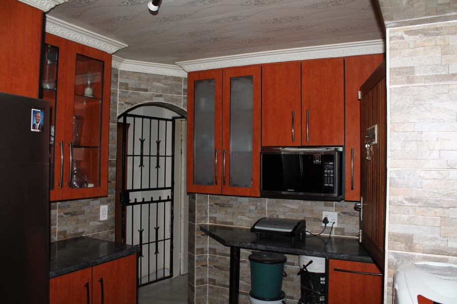 4 Bedroom Property for Sale in Albertsdal Gauteng