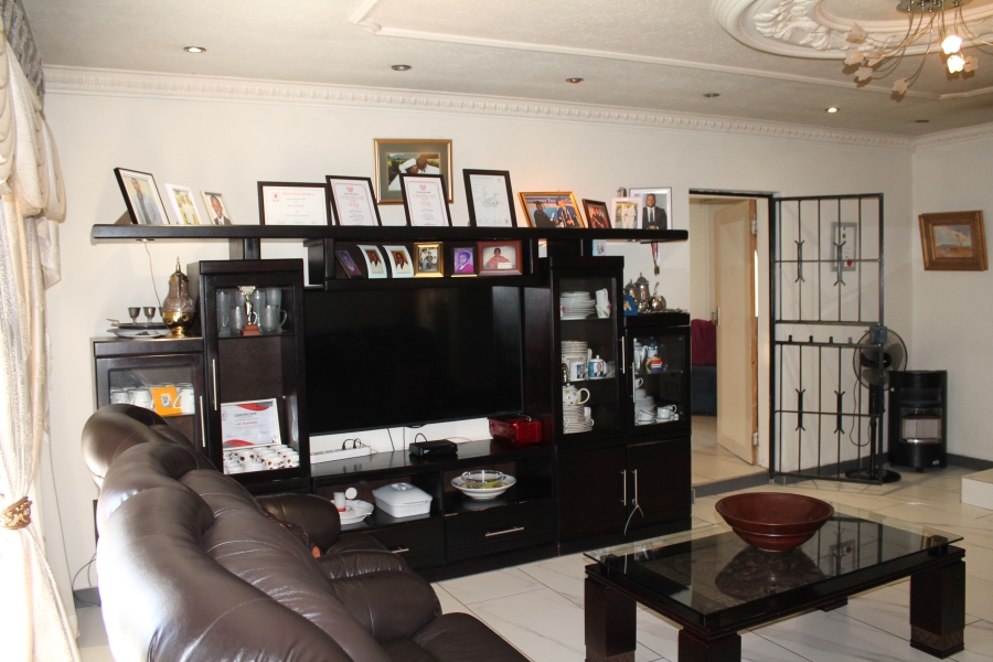 4 Bedroom Property for Sale in Albertsdal Gauteng