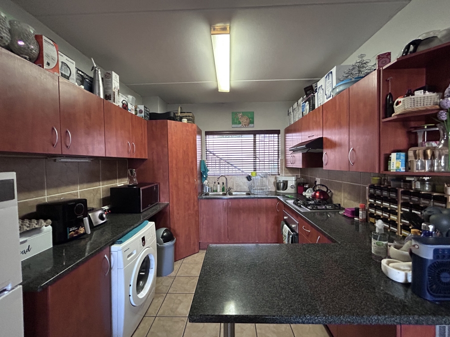 2 Bedroom Property for Sale in Rynfield Gauteng