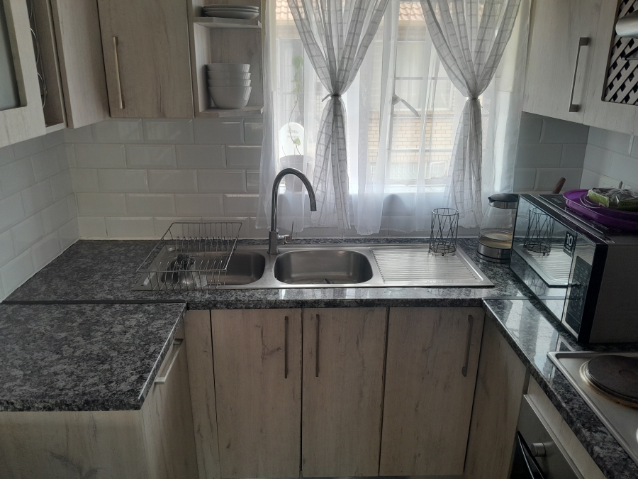 2 Bedroom Property for Sale in Willow Park Manor Gauteng