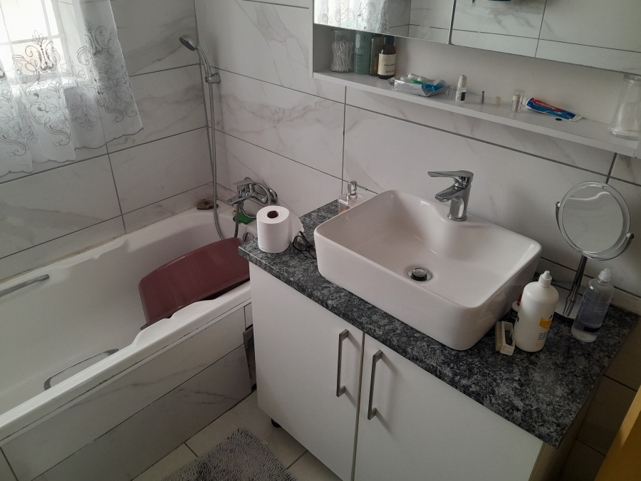 2 Bedroom Property for Sale in Willow Park Manor Gauteng
