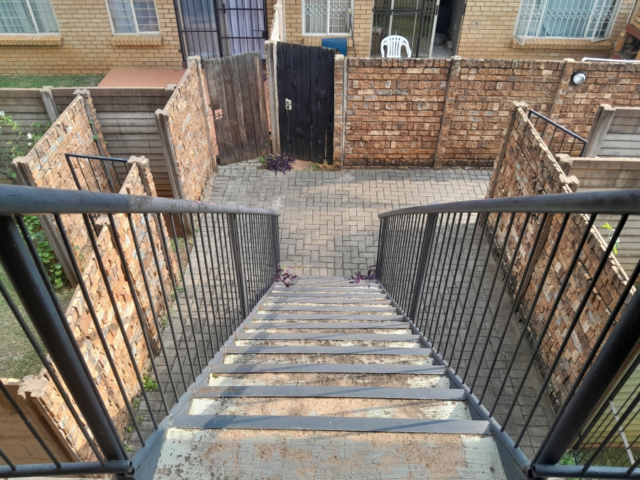 2 Bedroom Property for Sale in Willow Park Manor Gauteng