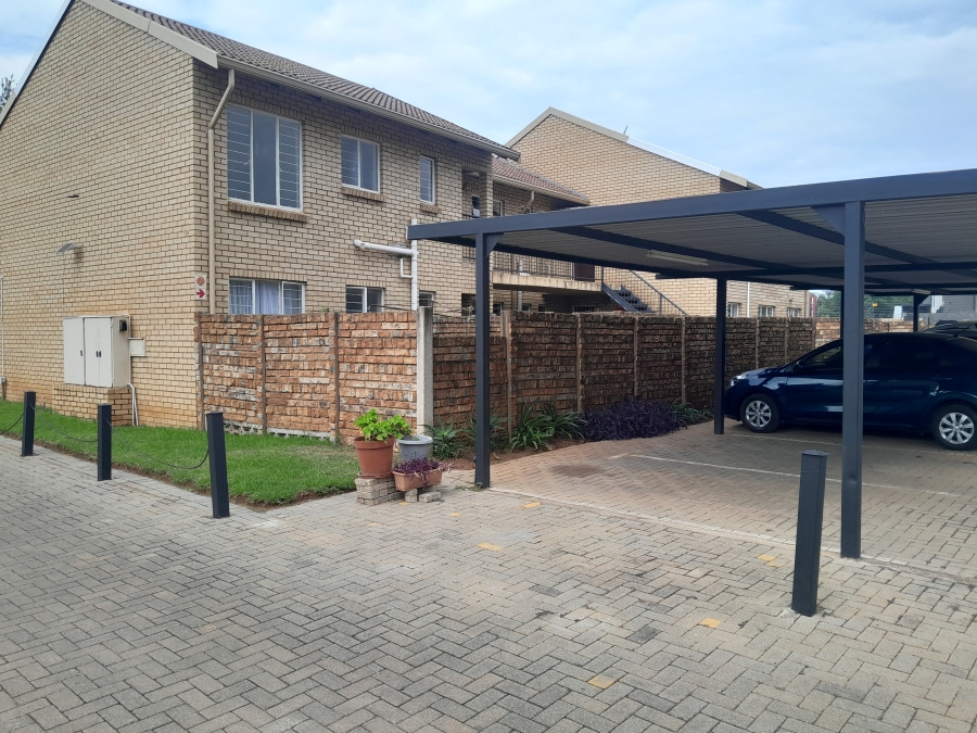 2 Bedroom Property for Sale in Willow Park Manor Gauteng