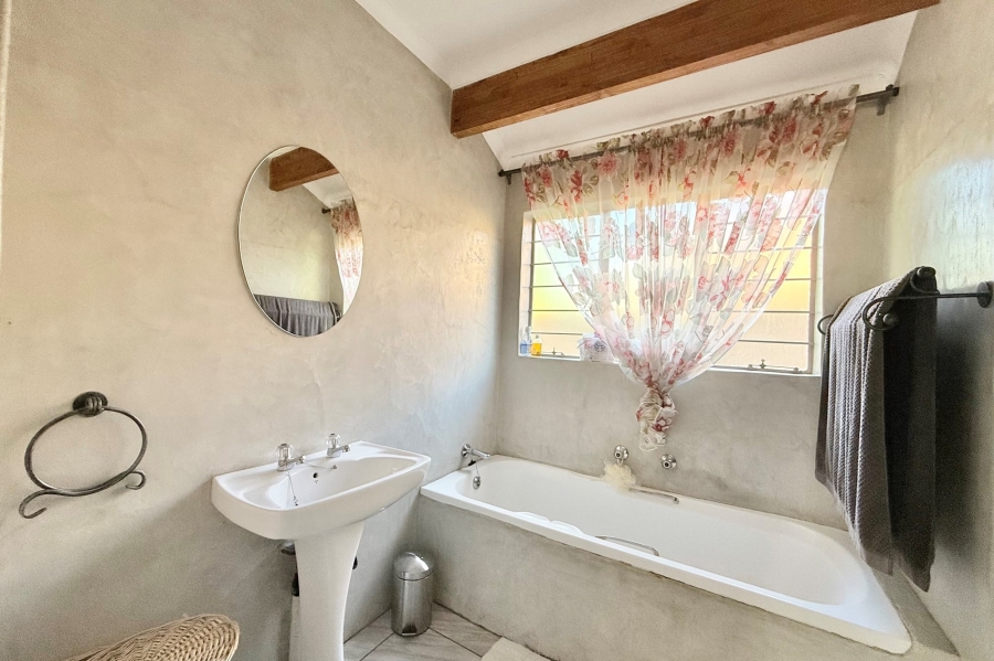 4 Bedroom Property for Sale in Moreleta Park Gauteng