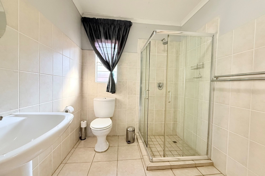 4 Bedroom Property for Sale in Moreleta Park Gauteng