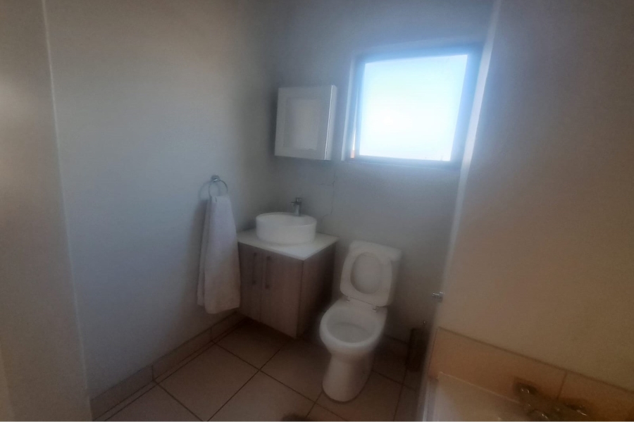 2 Bedroom Property for Sale in Halfway Gardens Gauteng