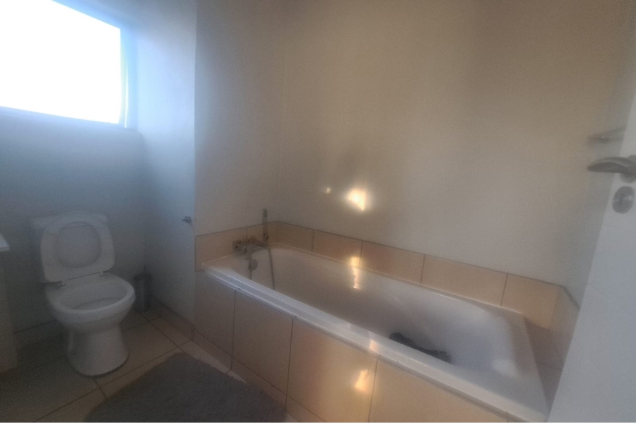 2 Bedroom Property for Sale in Halfway Gardens Gauteng