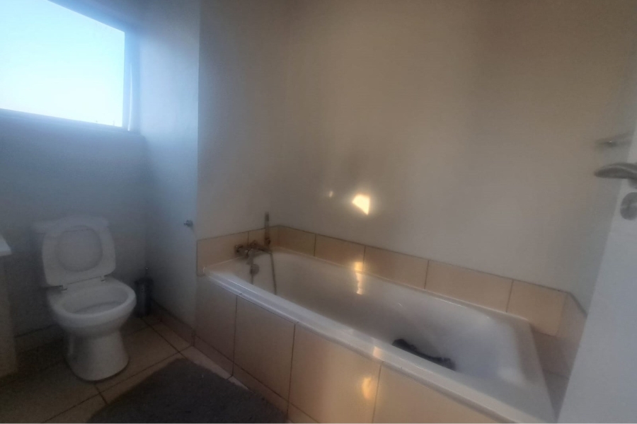 2 Bedroom Property for Sale in Halfway Gardens Gauteng