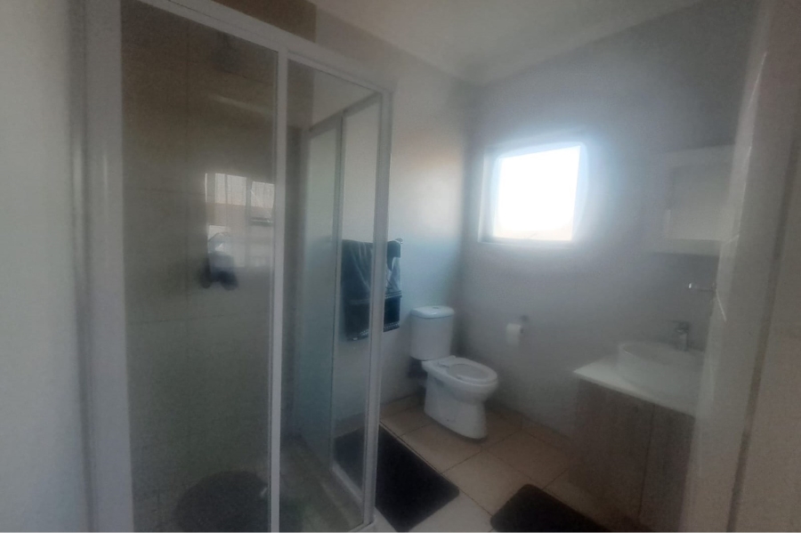 2 Bedroom Property for Sale in Halfway Gardens Gauteng