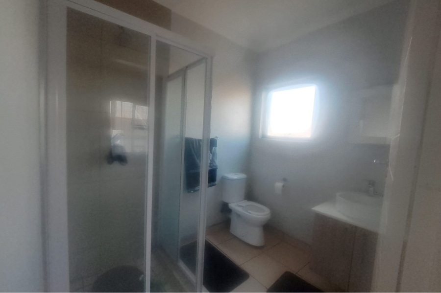 2 Bedroom Property for Sale in Halfway Gardens Gauteng