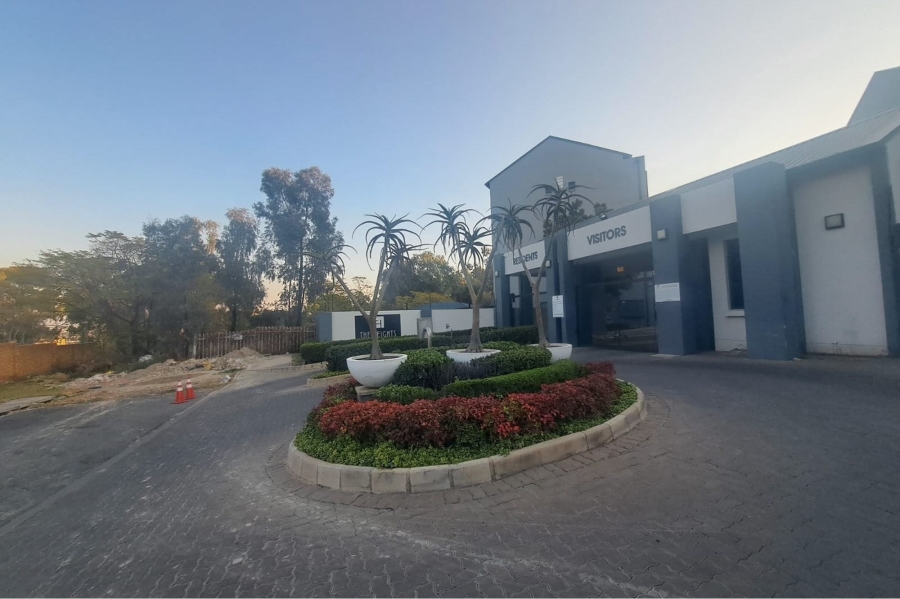 2 Bedroom Property for Sale in Halfway Gardens Gauteng