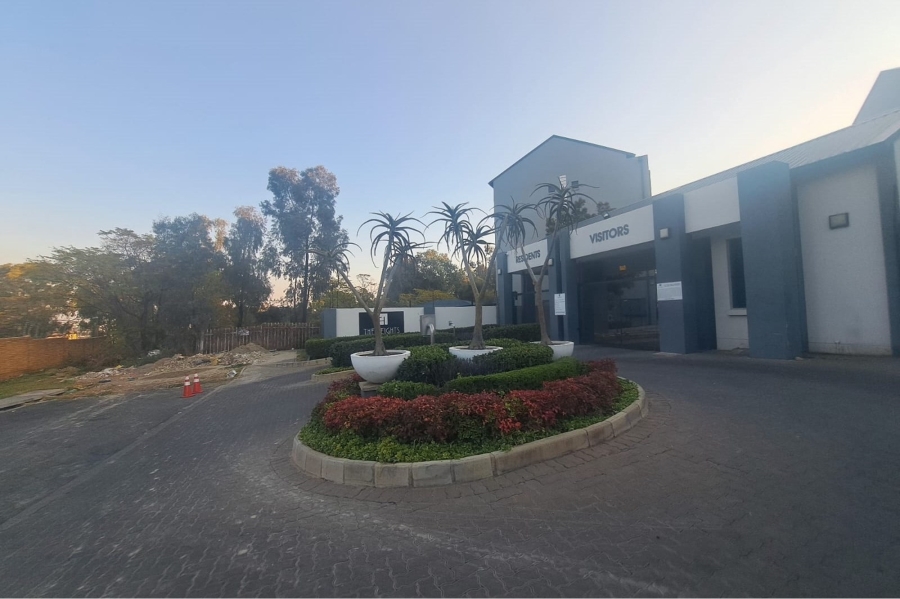 2 Bedroom Property for Sale in Halfway Gardens Gauteng
