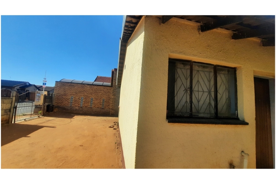 2 Bedroom Property for Sale in Tembisa Central Gauteng
