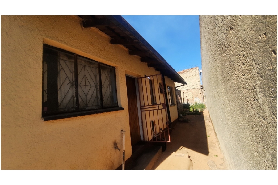 2 Bedroom Property for Sale in Tembisa Central Gauteng