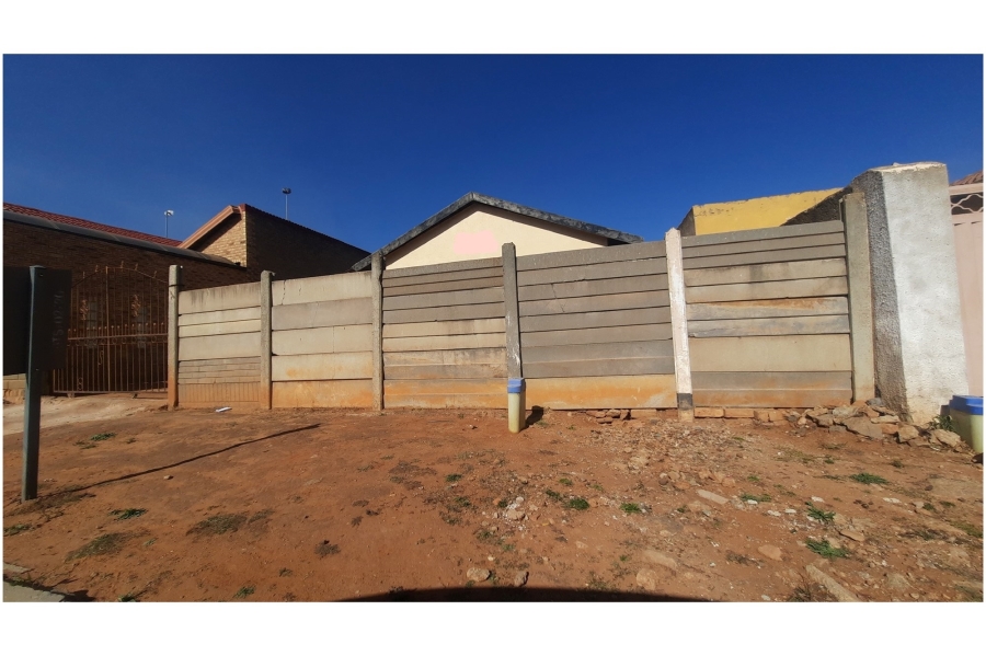 2 Bedroom Property for Sale in Tembisa Central Gauteng