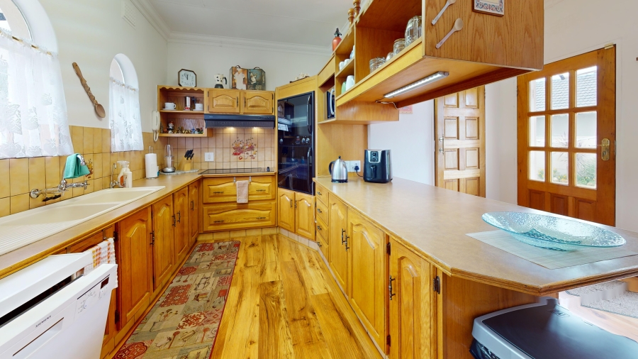 4 Bedroom Property for Sale in Morehill Gauteng