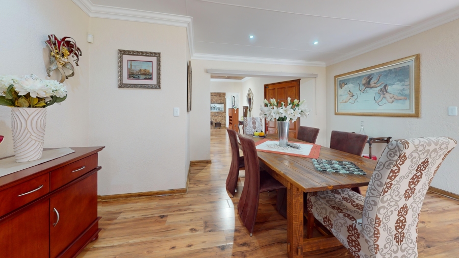 4 Bedroom Property for Sale in Morehill Gauteng