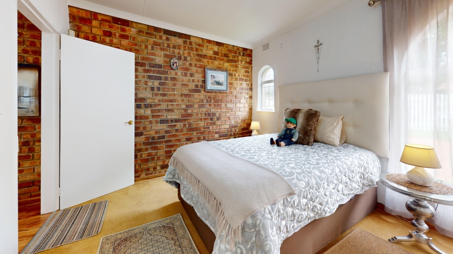 4 Bedroom Property for Sale in Morehill Gauteng