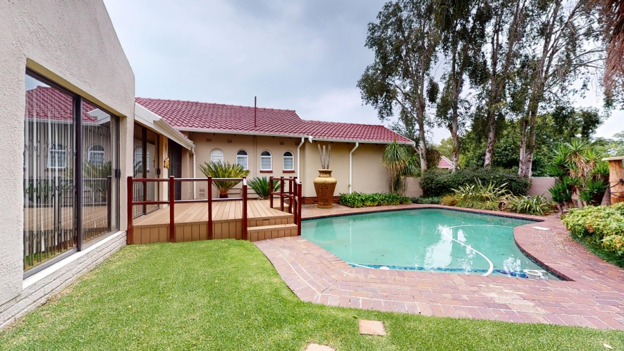 4 Bedroom Property for Sale in Morehill Gauteng