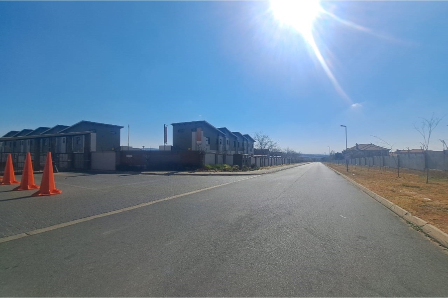 3 Bedroom Property for Sale in Noordwyk Gauteng